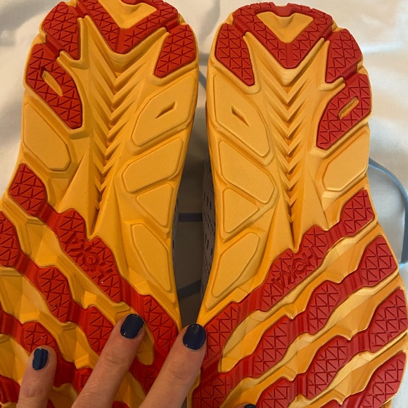 Hoka one one Clifton NEW size 8 sneaker currently selling for $188 online - Picture 8 of 9